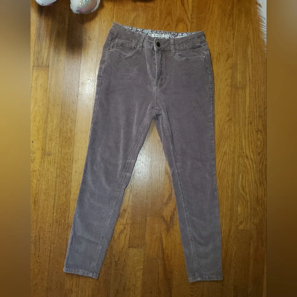 Nanette Lepore Hamilton Skinny Corduroy Jeans - Picture 1 of 10